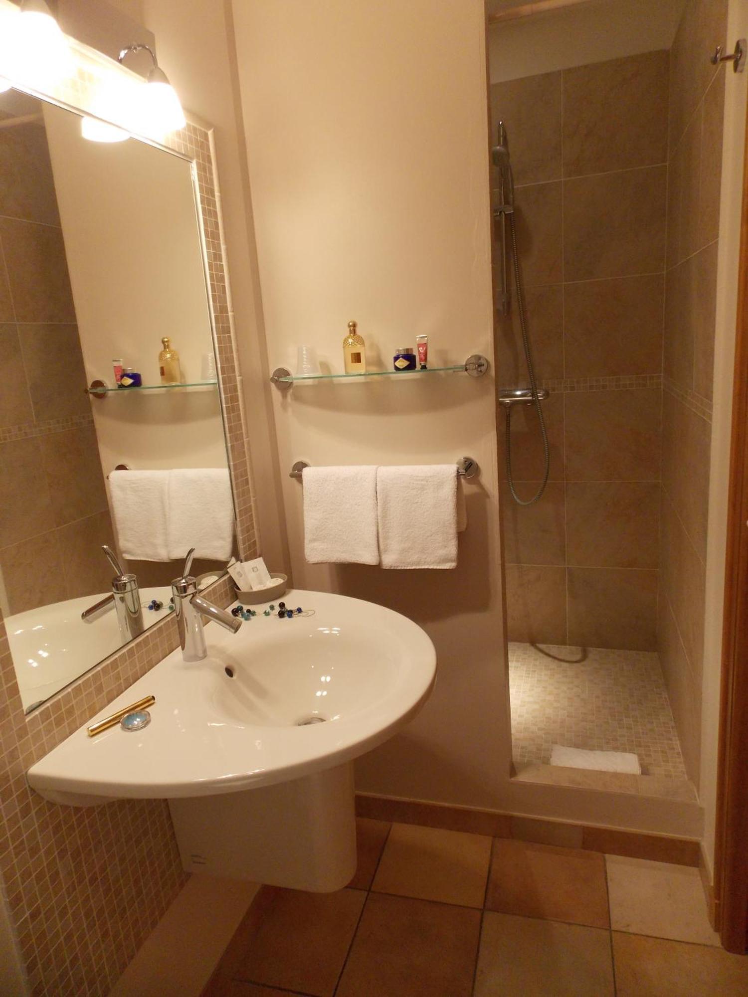 Hotel Au Relais Provencal Bagnols-en-Foret