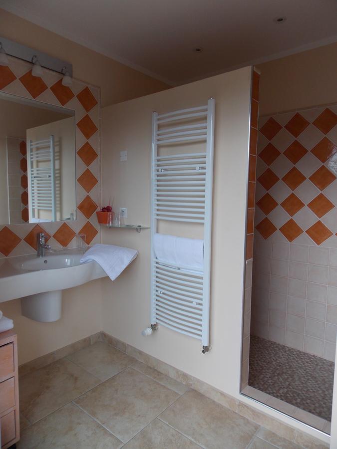Au Relais Provencal Hotel 3*