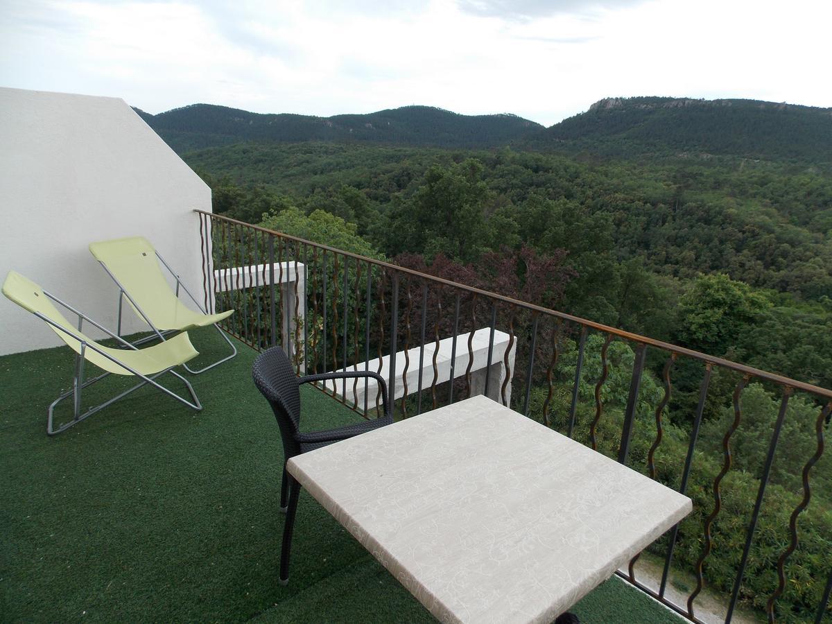 Au Relais Provencal Bagnols-en-Forêt